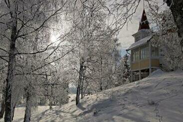 アパートホテル Bergvikin Kartano