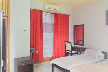 هتل Rumah Pahoman Syariah Mitra Reddoorz