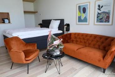 هتل Mølin Guesthouse