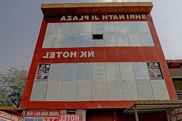 هتل Oyo 71086  Nk Guest House & Restaurant