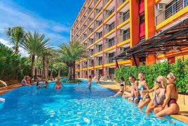 מלון דירות Mai Khao Beach Condotel