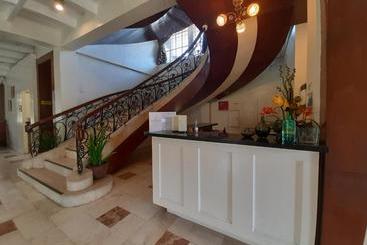 هتل Reddoorz At Balatas Magsaysay Road Naga City
