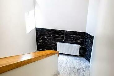 هتل Ave Medica Apartments