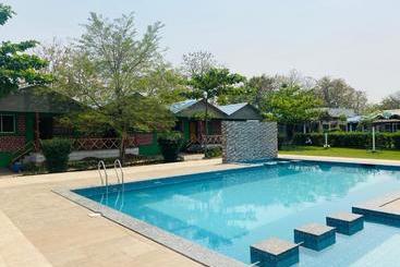 בית מלון כפרי Lighthouse Waterpark And Resort