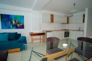 هتل Stone Beach By Atlantid Hospitality