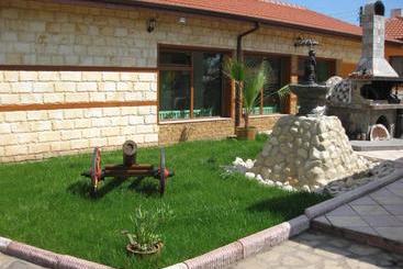 پانسیون Albena Guest House