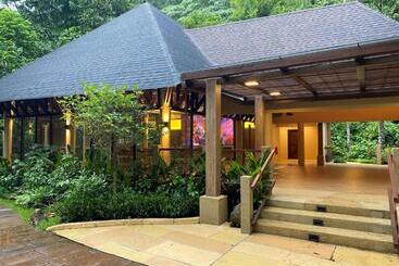 هتل The Banjaran Hotsprings Retreat