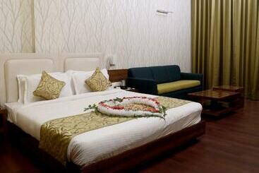 Shamrock Greens By Jardin Hotels