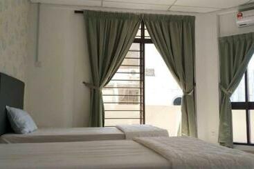 ホテル Oyo 90326 Wg Guest House