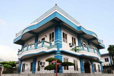 بنسيون Den Den Guesthouse