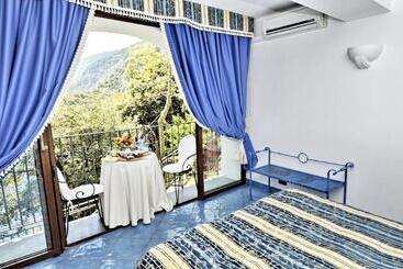 호텔 Albergo La Conca Azzurra