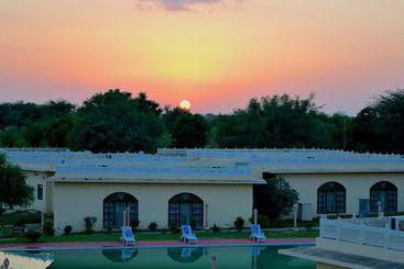 Hotel Sara Vilas