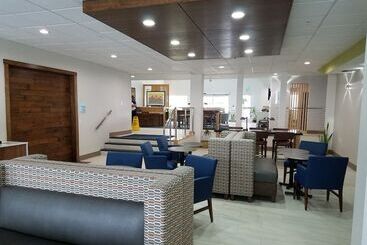 Holiday Inn Express Hotel & Suites Everett, An Ihg