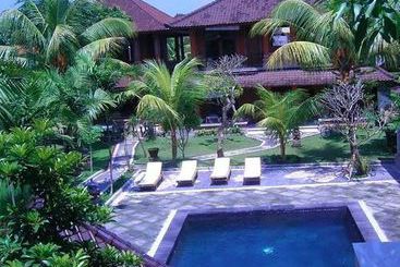 هتل Puri Dalem Cottages