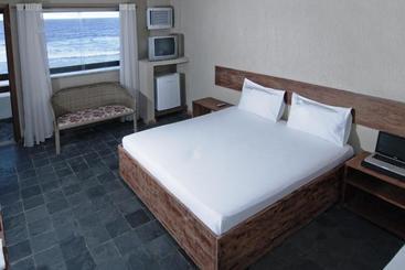 هتل Travel Inn Arembepe Beach