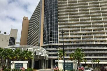 فندق Laketown Wharf By Emerald View Resorts