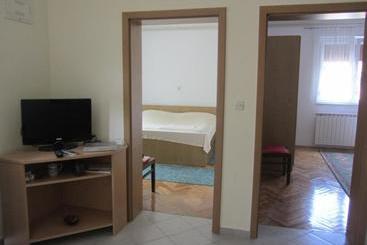 Apartments Ana
