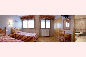 Hostal Valle De Tena