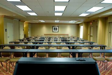 호텔 Hampton Inn & Suites Murfreesboro
