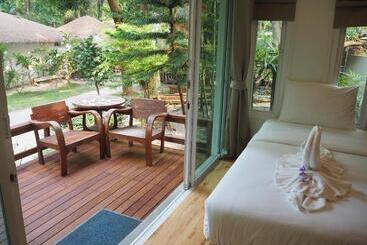 هتل Larissa Samed Resort