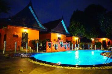 فندق Pludhaya Resort & Spa