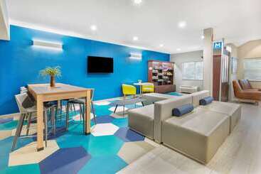 Microtel Inn & Suites By Wyndham Austin Airport