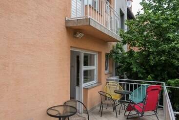 Отель Bubu Hostel