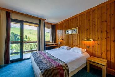 هتل Club Vacanciel De Courchevel