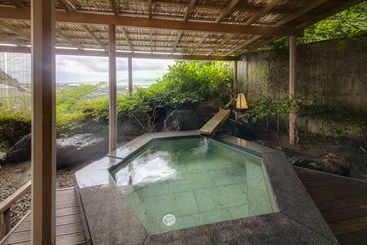 هتل Wajimaonsen Yashio