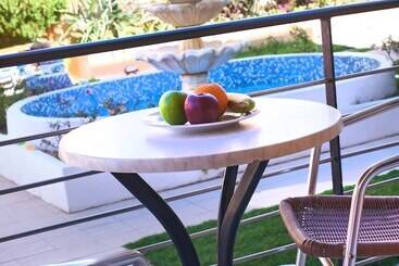 آپارتمان Sunrise Village Hotel   All Inclusive