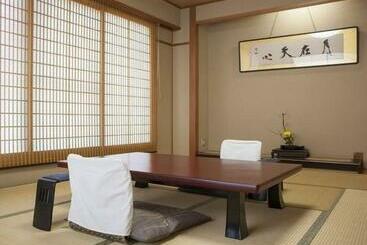 בית מלון כפרי Shinshu Shimosuwa Onsen Gingetsu