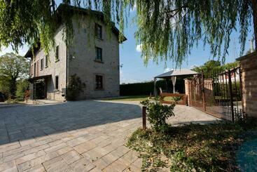Bed and Breakfast Agriturismo Cascina Costa