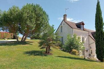 بنسيون La Fontaine De La Chapinière Cw