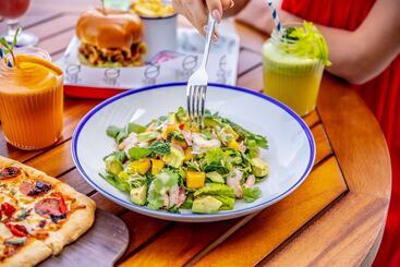 Hotel Rove City Walk