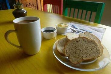 پانسیون Hostel Meridiano 71