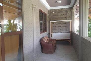 فندق Aborigines Beach Resort
