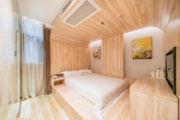 Hanting Hotel Fuzhou Sanfang Qixiang Dongjiekou Metro Station