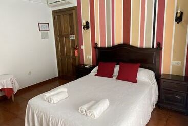 קוטג'' Hostal El Descanso Del Emperador