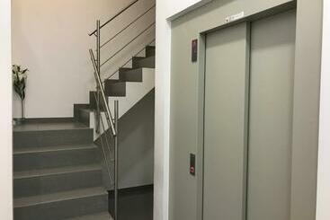 هتل Antwerp Business Suites