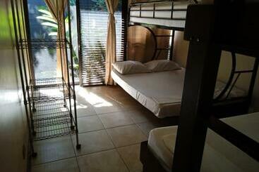 هاستل Cabinas Surf Arribadas