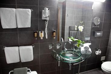 هتل My Place
