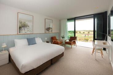 هتل The Sands Torquay
