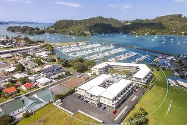 Marina Park Apartments