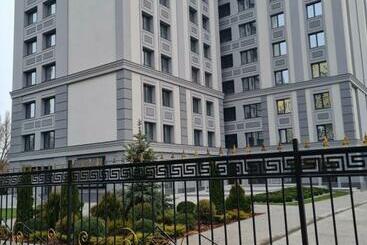 هتل Prestige Apartments Berezinka