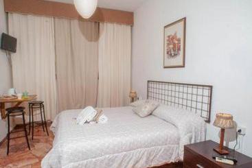تختخواب و صبحانه Guesthouse Amici Miei
