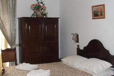 مسافرخانه Residencial Dandy