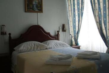 مسافرخانه Residencial Dandy
