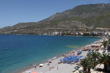 هتل Mantas Seaside Boutique