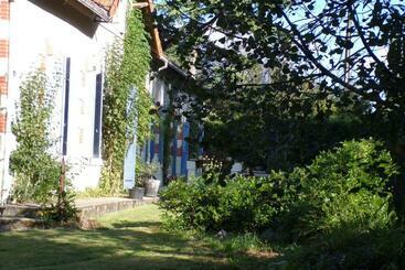 住宿加早餐  Chambres D Hotes Chez Maggie