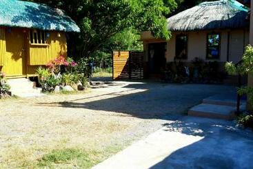 تختخواب و صبحانه Cristina Beachfront Cottages